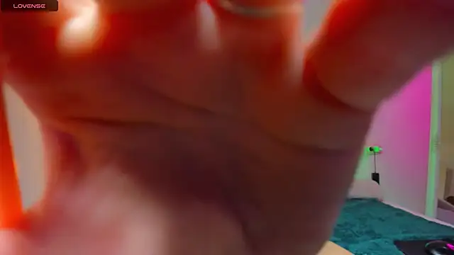 ArinaWinss online show from October 2025 06:11:01 AM