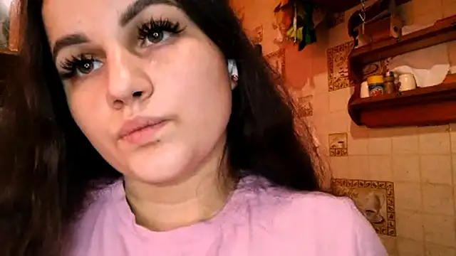 DierdreCousineau online show from November 2025 10:36:01 AM