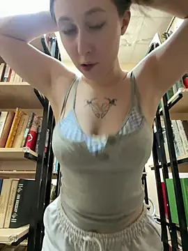 FroggyAnna online show from April 2026 06:09:01 PM