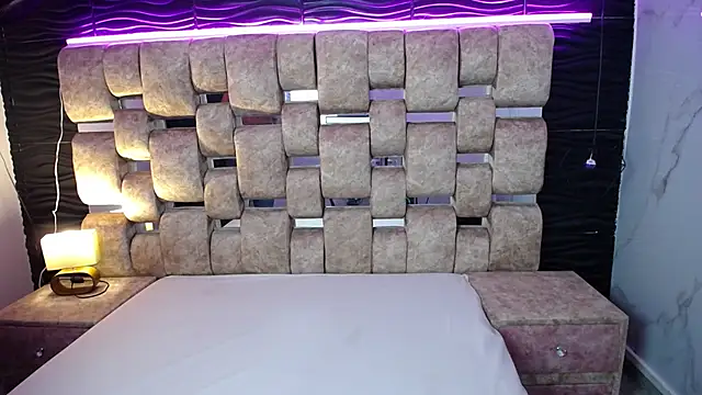 NatyyAlex online show from September 2025 12:05:02 PM