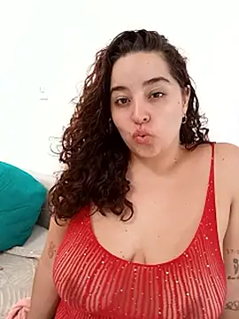 Snapshot of LoanaSantos chatting on March 2026 09:30:01 PM LoanaSantos online show from March 2026 09:30:01 PM