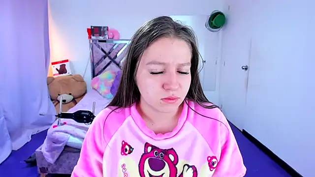 Luna Analya online show from April 2026 01:41:01 PM