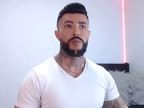 andrea de lucaa online show from September 2025 03:08:02 AM