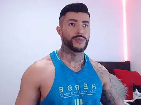 andrea de lucaa online show from November 2025 11:15:01 PM