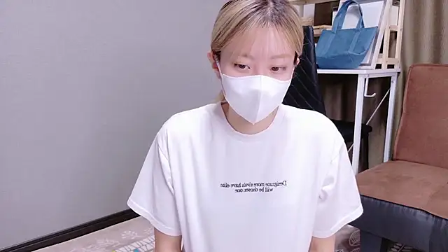 Nana  ch online show from October 2025 05:15:02 AM