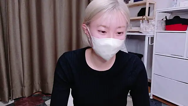 Nana  ch online show from February 2026 03:42:01 PM