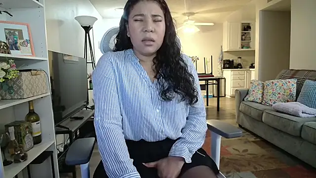 SHEILYN  online show from October 2025 06:54:02 AM