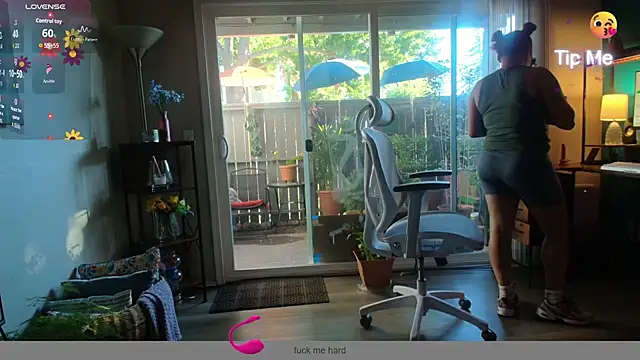 Snapshot of SHEILYN_ chatting on July 2026 01:30:02 AM SHEILYN online show from July 2026 01:30:02 AM