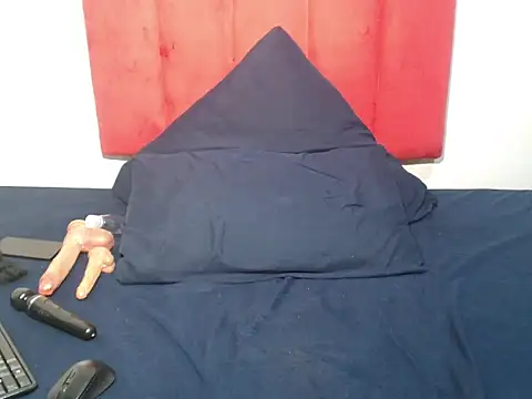 GorillaGripCunt77 online show from October 2025 06:00:02 AM