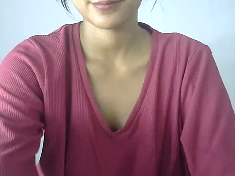 Snapshot of Nura7 chatting on September 2025 07:25:02 PM Nura7 online show from September 2025 07:25:02 PM