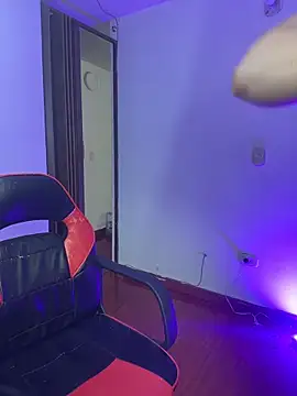 Candy Velvet online show from April 2026 09:15:01 PM