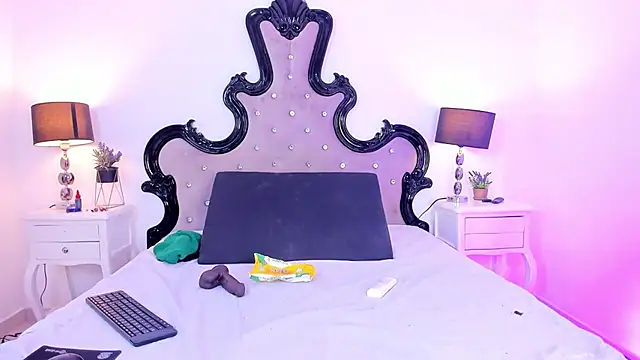  analyy  online show from September 2025 08:45:01 PM