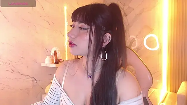 Snapshot of Sophia_tf chatting on September 2025 01:23:01 PM Sophia tf online show from September 2025 01:23:01 PM