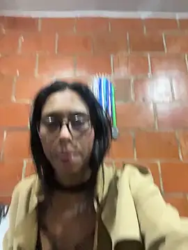 Emma  cumlovee online show from October 2025 08:57:01 AM