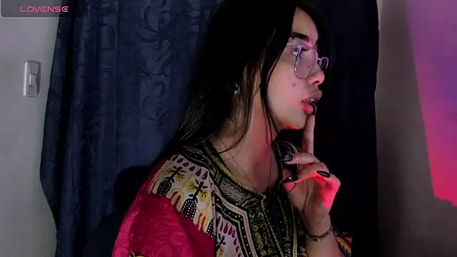 Snapshot of Viioleett_cum chatting on November 2025 02:38:01 PM Viioleett cum online show from November 2025 02:38:01 PM