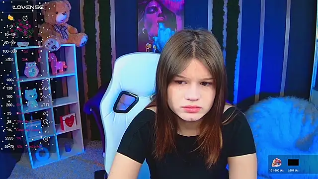 Lunamytrend online show from December 2025 06:08:02 AM