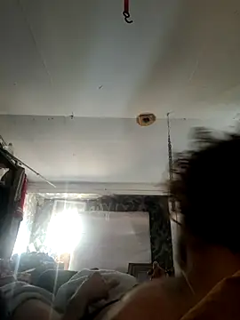 Snapshot of bearded_cross chatting on November 2025 04:38:01 PM bearded cross online show from November 2025 04:38:01 PM