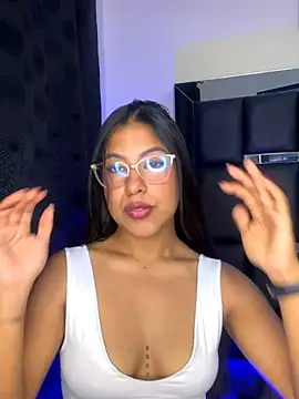 Kendra C online show from October 2025 10:32:02 PM