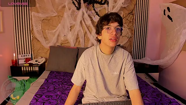 Desire Ecstasy online show from November 2025 01:24:03 PM