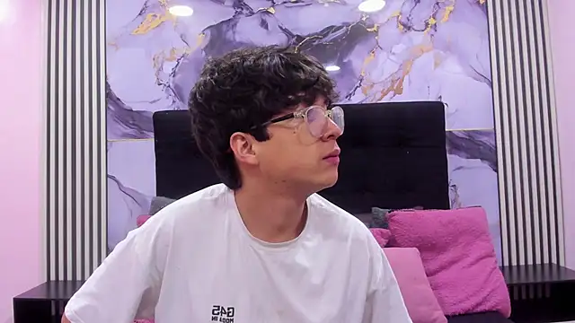 Snapshot of Desire_Ecstasy chatting on January 2026 02:27:01 AM Desire Ecstasy online show from January 2026 02:27:01 AM