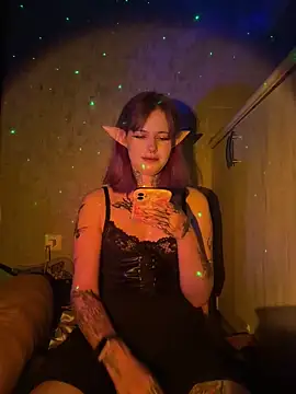 n1ghtcloud online show from October 2025 09:31:02 PM