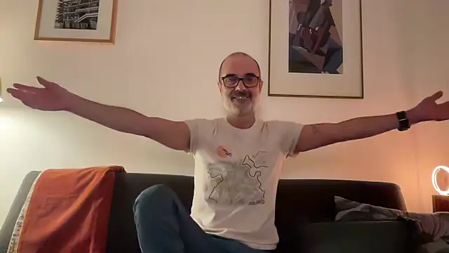 Milkywaymen online show from December 2025 08:38:02 PM