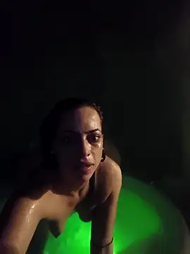 Eli9090 online show from November 2025 08:22:02 PM