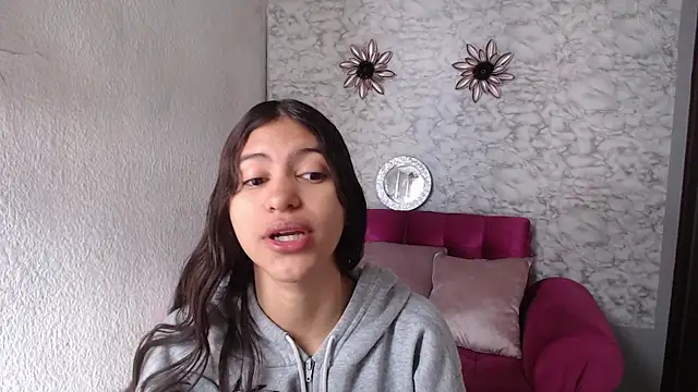Snapshot of Evagirl69 chatting on June 2026 12:20:01 PM Evagirl69 online show from June 2026 12:20:01 PM