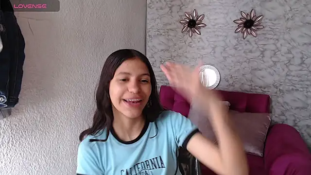 Snapshot of Evagirl69 chatting on July 2026 12:23:01 PM Evagirl69 online show from July 2026 12:23:01 PM