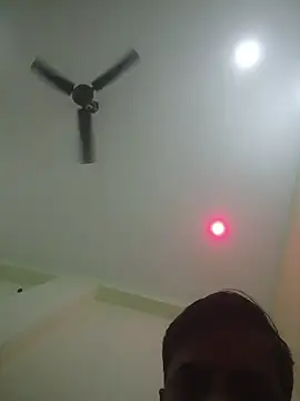 vardh033 online show from October 2025 06:41:02 PM