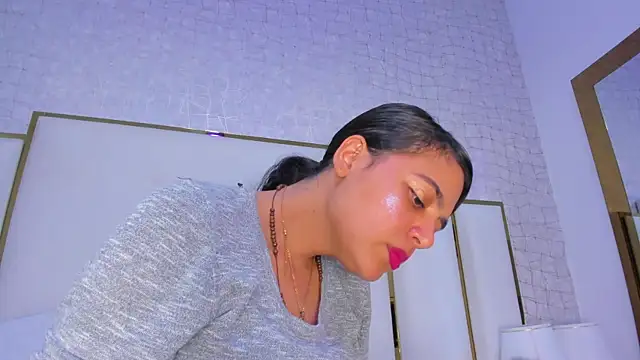 thalia888  online show from December 2025 07:42:01 PM