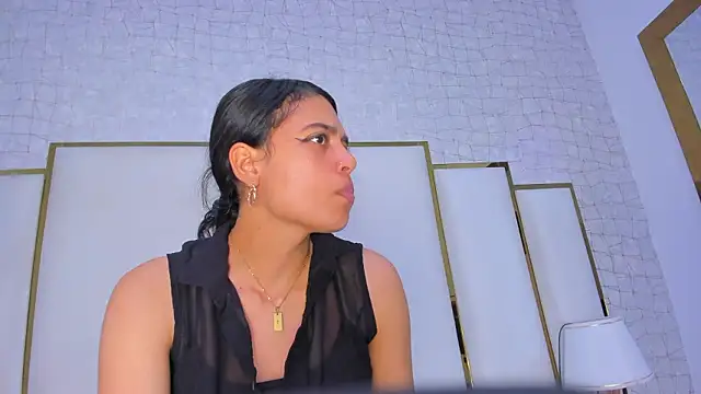 thalia888  online show from January 2026 07:06:02 PM