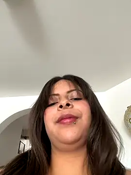 Snapshot of MiaCollinssx chatting on September 2025 04:52:01 PM MiaCollinssx online show from September 2025 04:52:01 PM