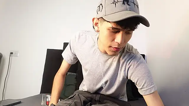 alexmark  online show from November 2025 01:36:02 PM