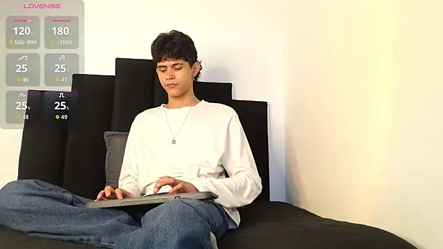 alexmark  online show from December 2025 01:37:02 PM