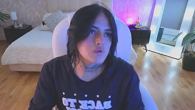 sari belle online show from October 2025 09:23:02 PM