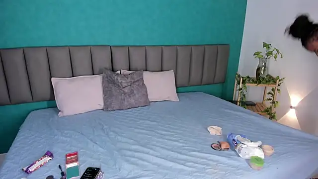 ThaliaOcean online show from October 2025 01:01:01 PM