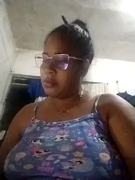 Snapshot of Big_ass_submissive chatting on October 2025 12:24:01 AM Big ass submissive online show from October 2025 12:24:01 AM