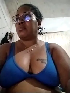 Snapshot of Big_ass_submissive chatting on October 2025 12:20:01 PM Big ass submissive online show from October 2025 12:20:01 PM