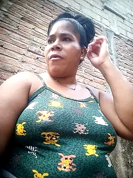 Snapshot of Big_ass_submissive chatting on November 2025 08:25:02 PM Big ass submissive online show from November 2025 08:25:02 PM