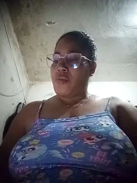 Snapshot of Big_ass_submissive chatting on November 2025 12:26:01 PM Big ass submissive online show from November 2025 12:26:01 PM