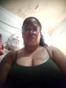 Snapshot of Big_ass_submissive chatting on November 2025 05:36:02 PM Big ass submissive online show from November 2025 05:36:02 PM