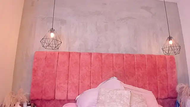  miss mia online show from May 2026 11:49:01 AM