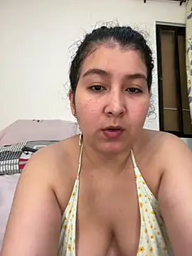 Snapshot of evelyn_1702 chatting on January 2026 03:00:01 AM evelyn 1702 online show from January 2026 03:00:01 AM