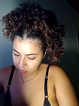 Snapshot of A_maddy chatting on February 2026 02:05:01 AM A maddy online show from February 2026 02:05:01 AM