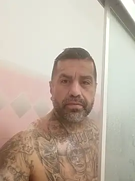 Snapshot of Fatboy909 chatting on April 2026 08:42:02 AM Fatboy909 online show from April 2026 08:42:02 AM