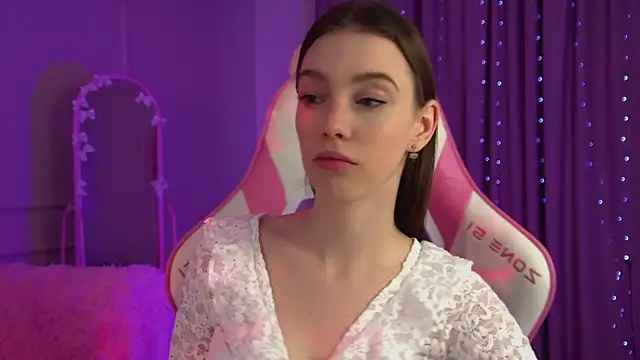 Snapshot of VeronicaVances chatting on March 2026 06:41:02 AM VeronicaVances online show from March 2026 06:41:02 AM