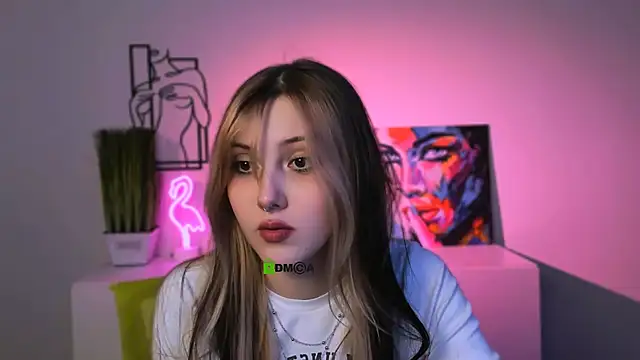 luna tin online show from November 2025 07:05:02 PM