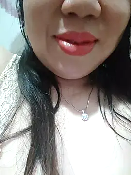 Julyy08 online show from February 2026 07:40:01 AM