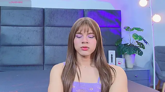 Slenna Moon online show from April 2026 12:41:01 AM